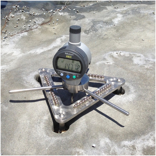 Hourly to daily-scale microtopographic fluctuations of supratidal sandstone