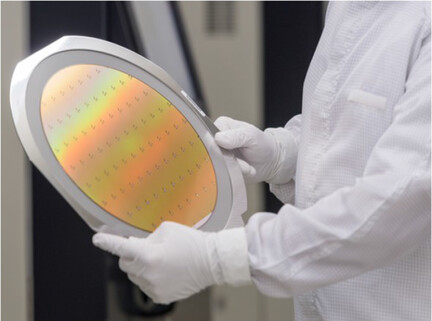 Fabrication of Medium Power Insulated Gate Bipolar Transistors Using 300 mm Magnetic Czochralski Silicon Wafers