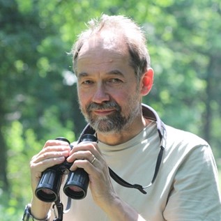 A headshot photo of William Sutherland