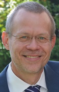 Professor Peter Kämpfer